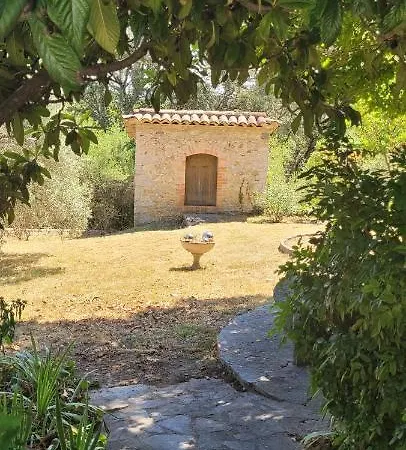 Le Domaine Du Soulier Tilleul Bed & Breakfast