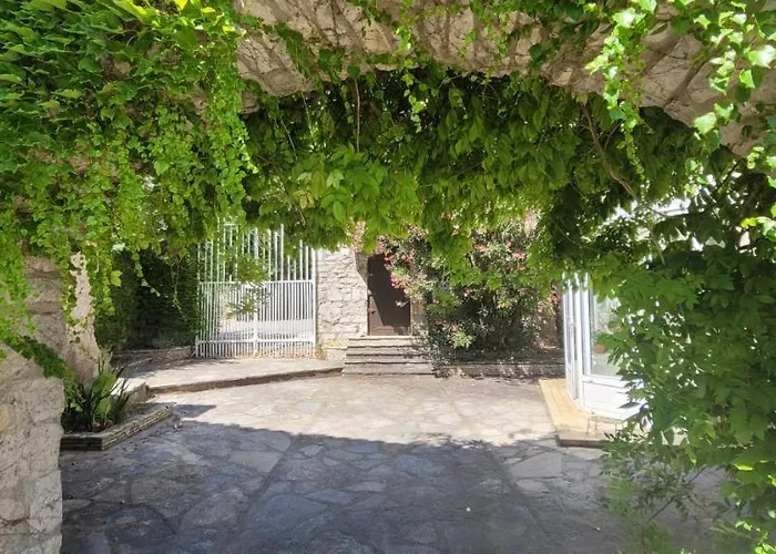 Le Domaine Du Soulier Tilleul Hotel