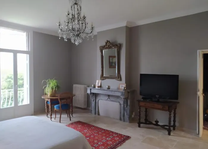 Hotel Le Domaine Du Soulier Tilleul Tornac
